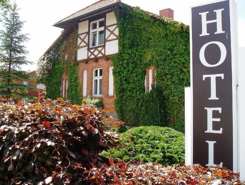 Hotel Sankt Georg 新勃兰登堡 外观 照片
