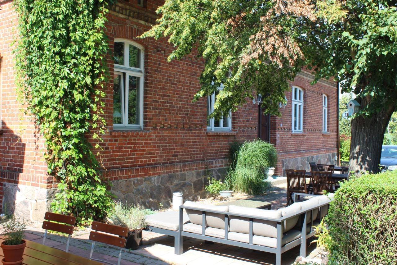 Hotel Sankt Georg 新勃兰登堡 外观 照片