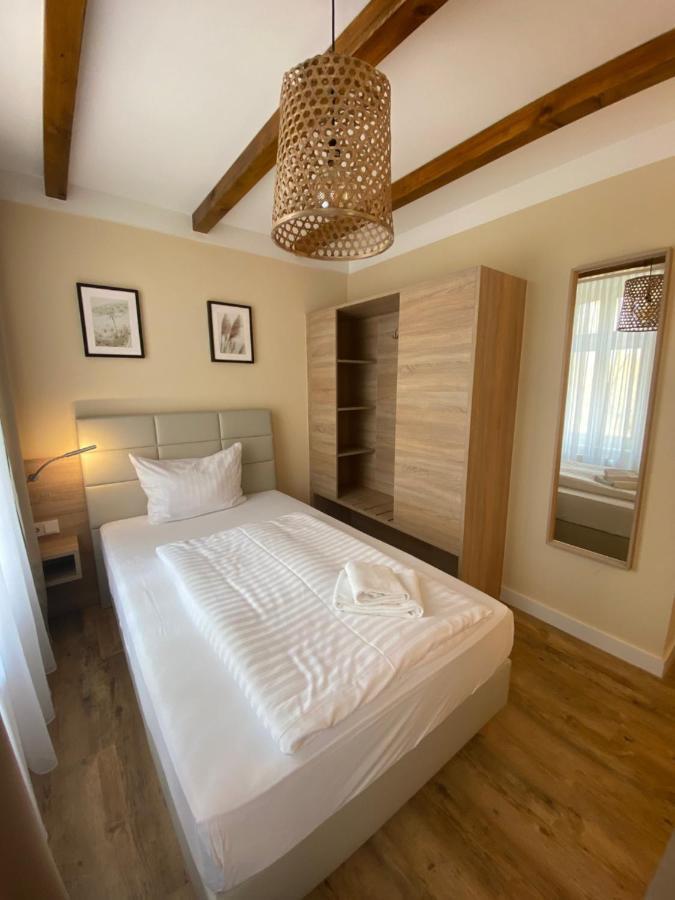 Hotel Sankt Georg 新勃兰登堡 外观 照片