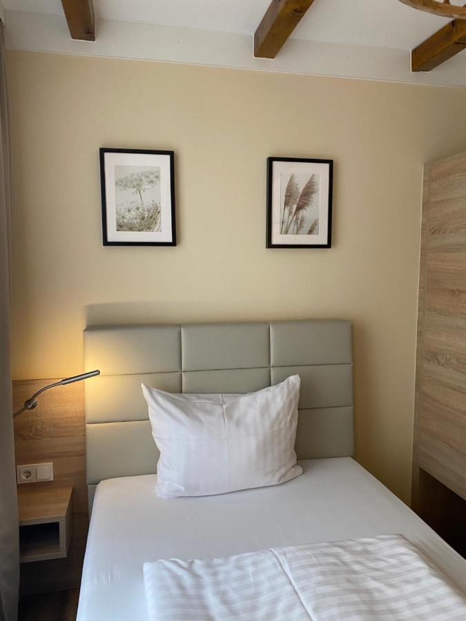 Hotel Sankt Georg 新勃兰登堡 外观 照片